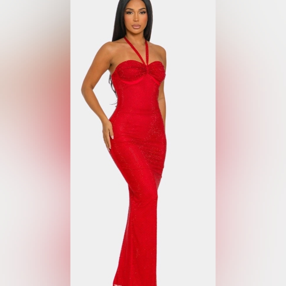 Strapless Scarlet Gown